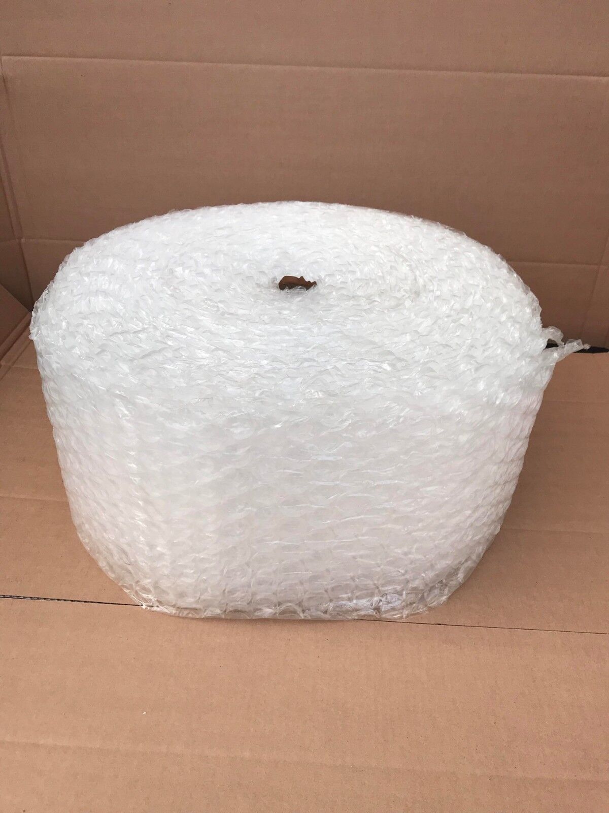 Poly 1/2"x 24” Large Bubbles Cushioning Perforated 125 ft Mailing / Protection